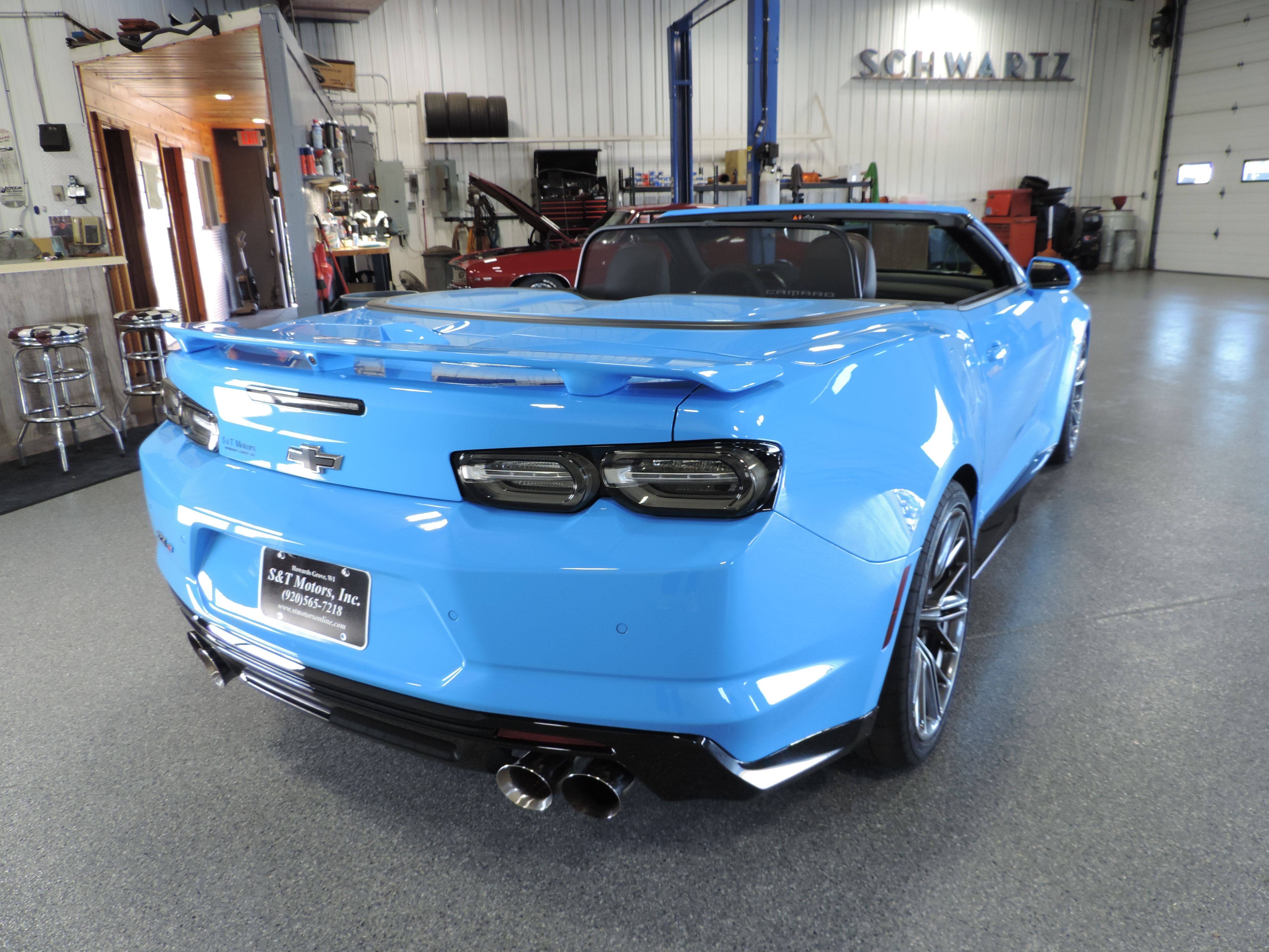 Used 2022 Chevrolet Camaro ZL1 Convertible RWD image 29