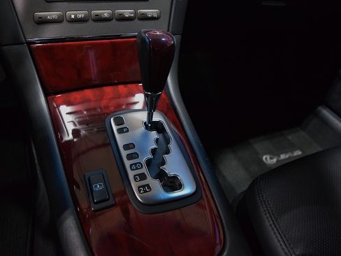 Used 2005 Lexus ES 330 Premium image 25