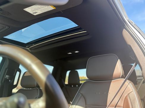 Used 2023 GMC Sierra 1500 Denali image 15