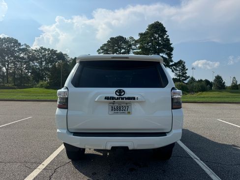 Used 2021 Toyota 4Runner 4WD SR5 Premium image 7