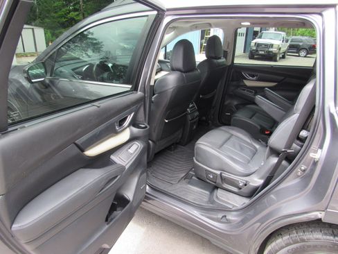 Used 2019 Subaru Ascent Limited 7-Passenger AWD/4WD image 19
