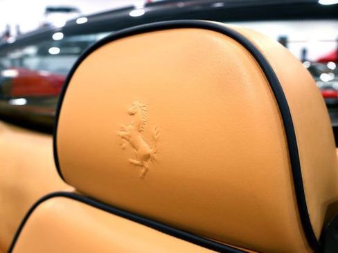 Used 2005 Ferrari 575M Maranello Superamerica RWD image 28