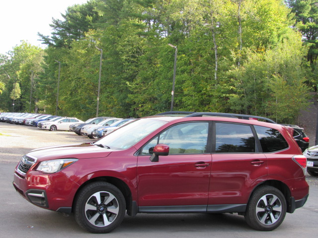 Used 2017 Subaru Forester 2.5i Premium AWD/4WD image 3