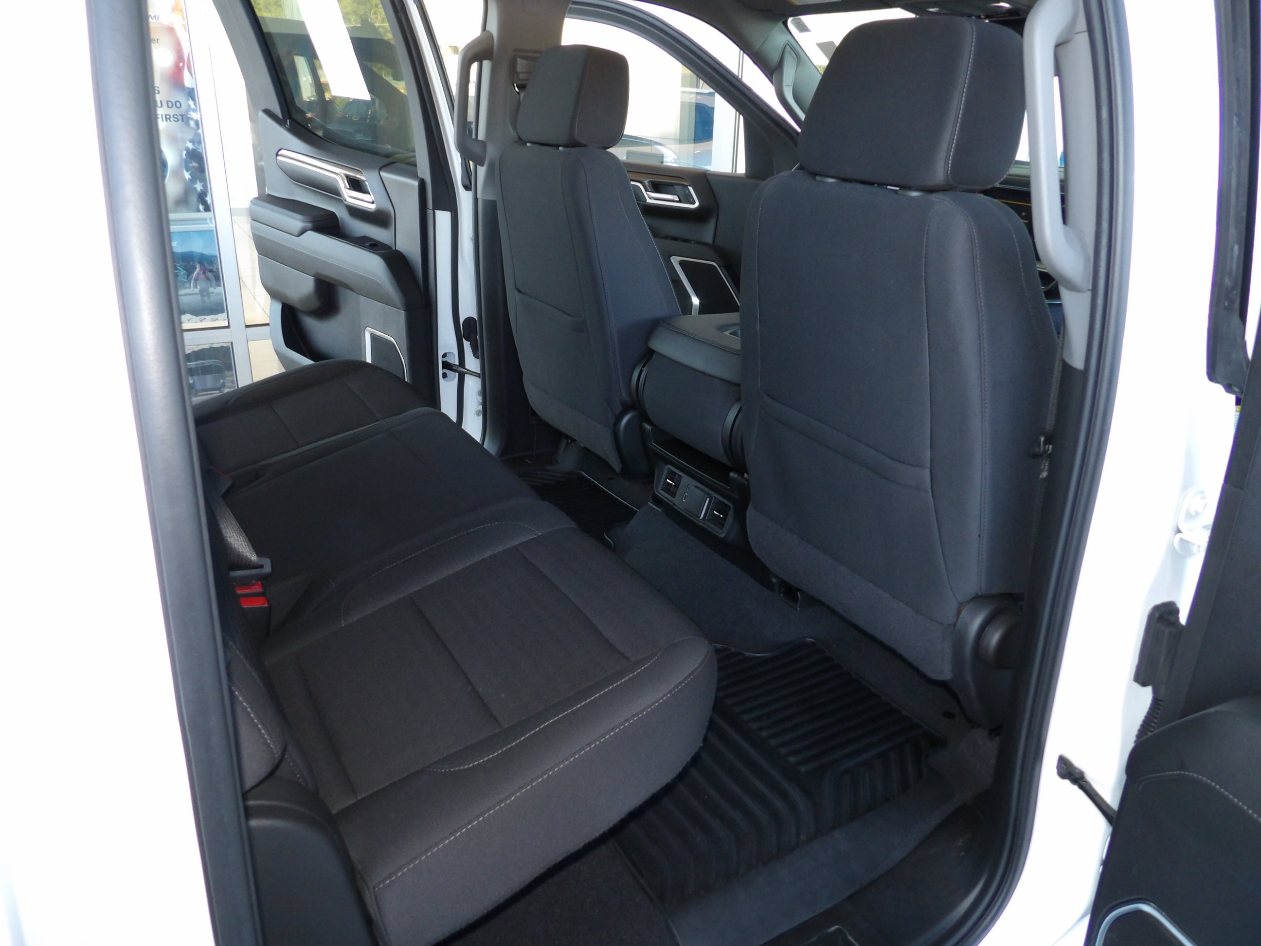 Used 2024 Chevrolet Silverado 1500 4x4 Crew Cab LT image 20