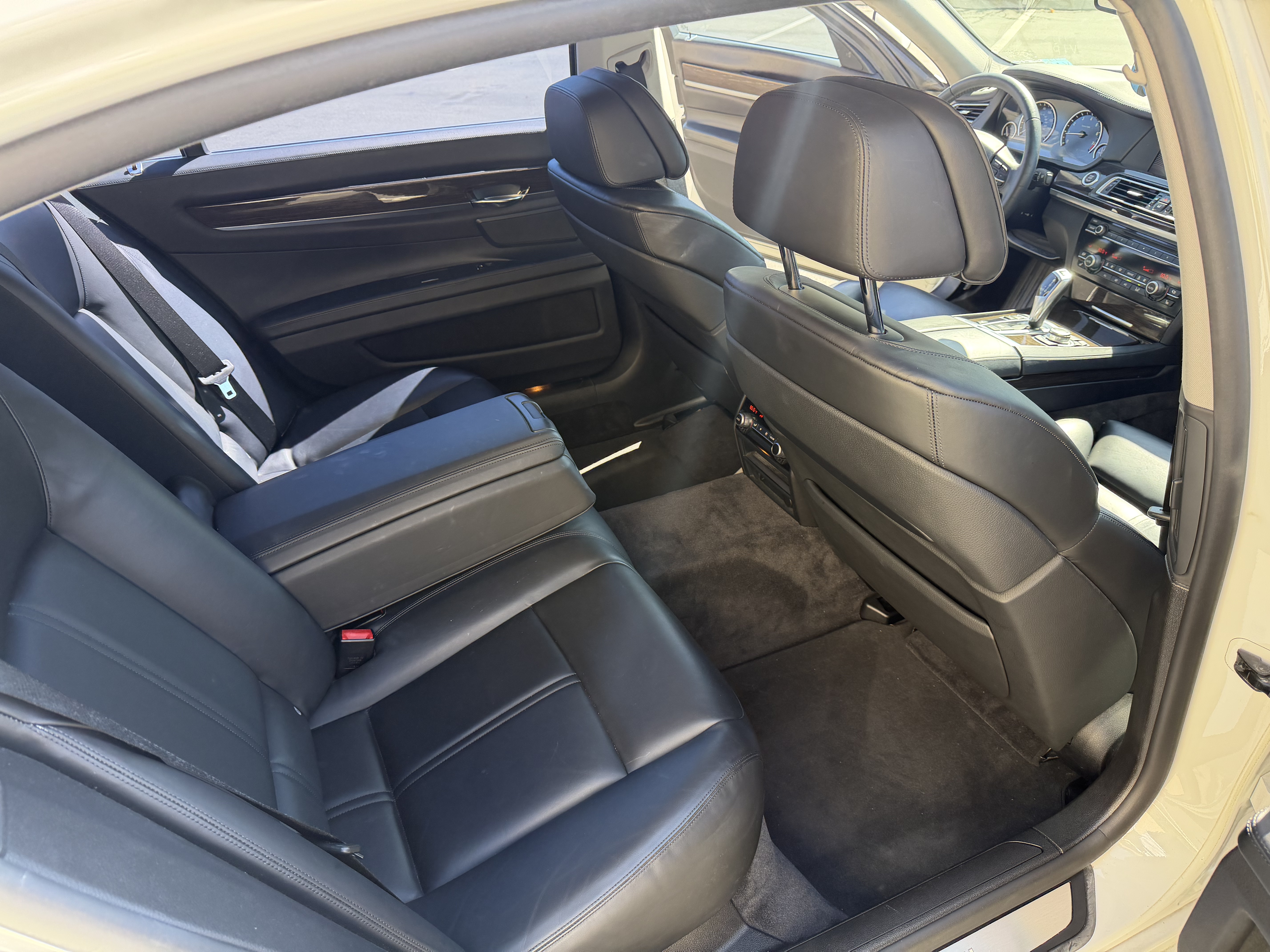 Used 2011 BMW 740Li RWD image 20
