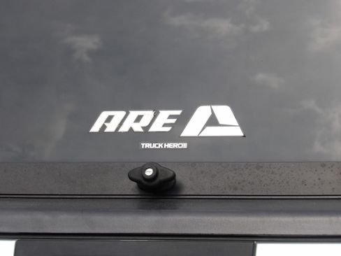 Used 2017 Ford F150 XLT image 11