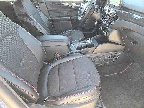 Certified 2023 Ford Escape ST-Line Select image 15