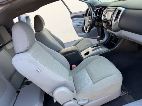 Used 2014 Toyota Tacoma 2WD Access Cab PreRunner image 27