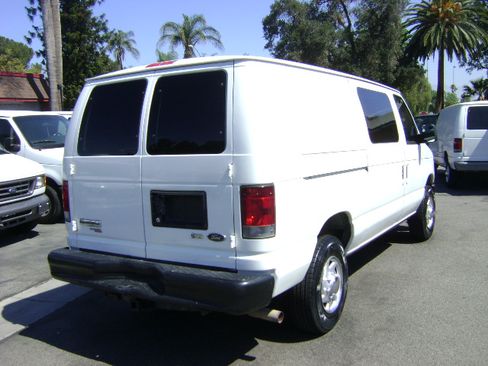 Used 2011 Ford E-350 and Econoline 350 Super Duty RWD image 6