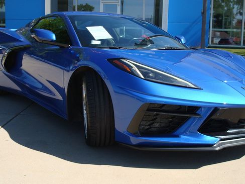 Used 2021 Chevrolet Corvette image 3