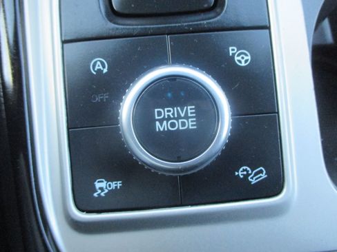 Used 2021 Ford Explorer 4WD ST image 11