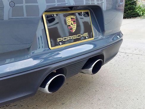 Used 2017 Porsche 911 Carrera 4S image 41