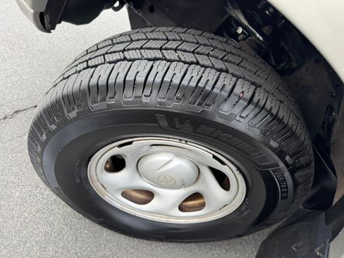 Used 2004 Toyota Sequoia SR5 image 18