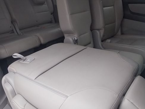 Used 2012 Honda Odyssey EX-L image 16