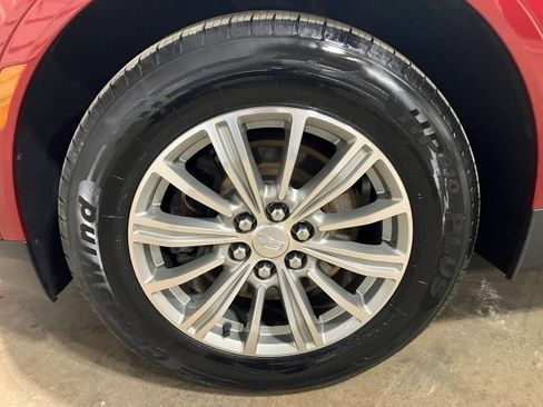 Used 2019 Cadillac XT5 Luxury image 6