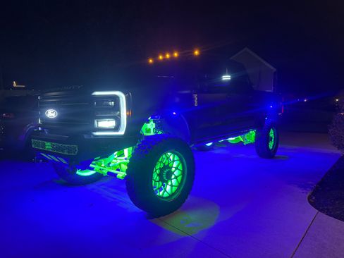 Used 2025 Ford F350 Platinum image 36