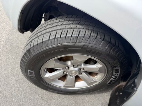 Used 2006 Toyota 4Runner 2WD SR5 V8 image 18