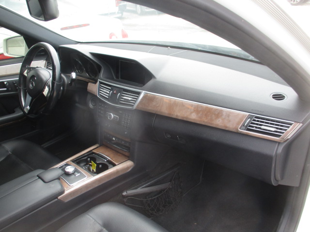 Used 2013 Mercedes-Benz E 350 4MATIC Sedan image 12