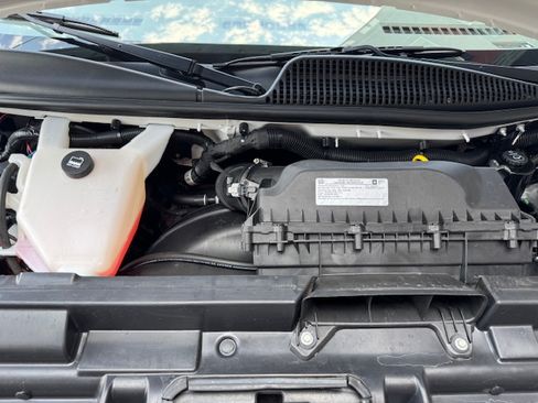 Used 2021 Chevrolet Express 3500 image 23