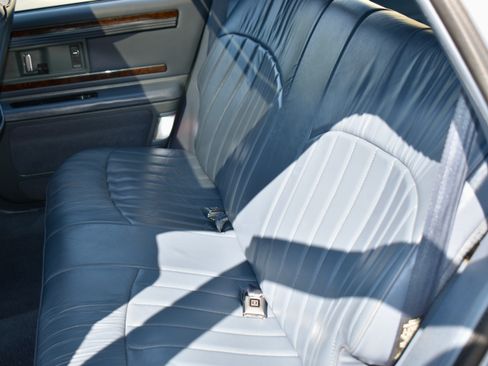 Used 1994 Buick Roadmaster Estate image 15