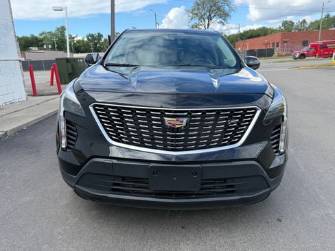 Used 2019 Cadillac XT4 Luxury image 2