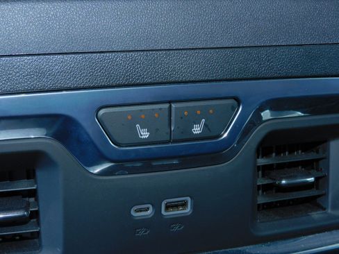 Used 2024 Chevrolet Silverado 1500 2WD Crew Cab High Country image 40