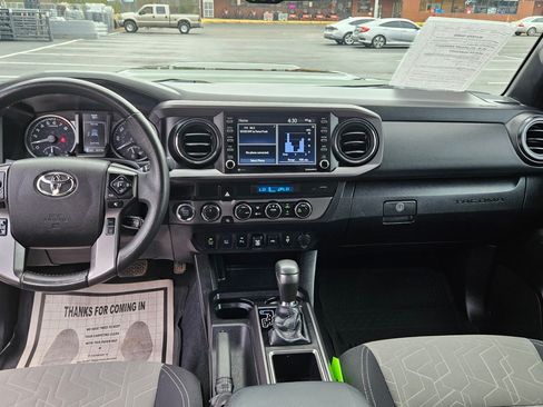 Used 2021 Toyota Tacoma image 13