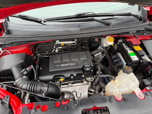 Used 2020 Chevrolet Sonic LT image 8