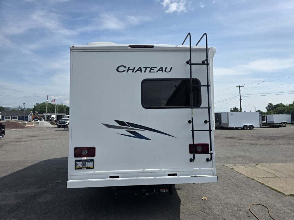 Used 2023 Chevrolet Express 3500 UNAVAIL RWD image 6