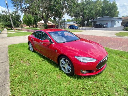 Used 2016 Tesla Model S 90D image 3