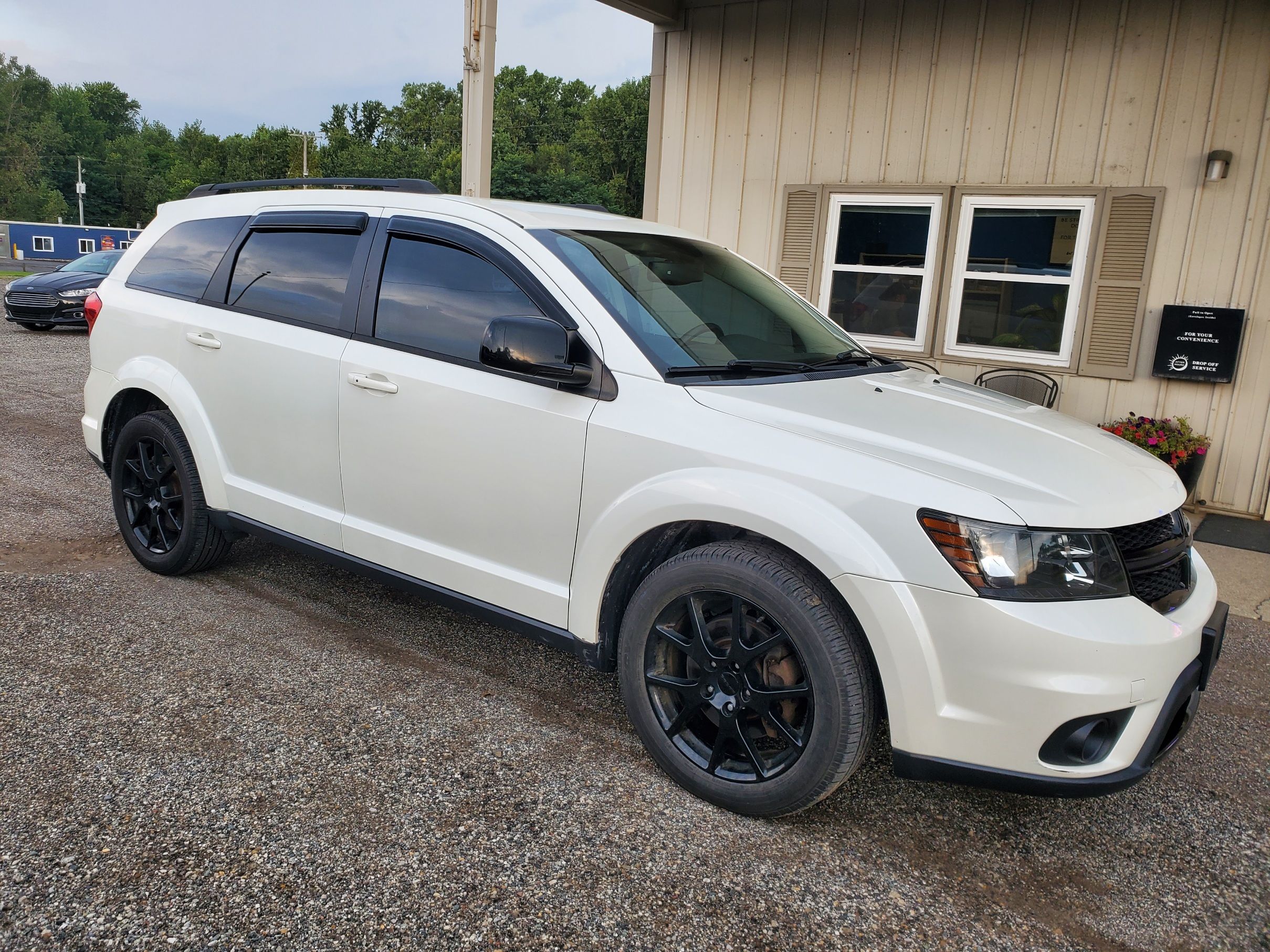 Used 2016 Dodge Journey FWD R/T image 1