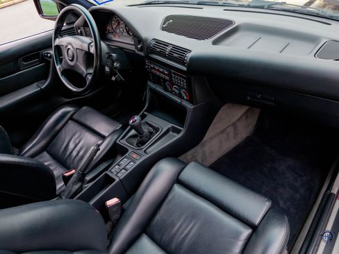 Used 1991 BMW M5 image 48