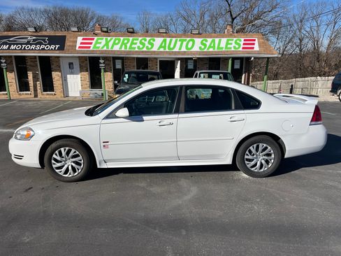 Used 2011 Chevrolet Impala LS image 4