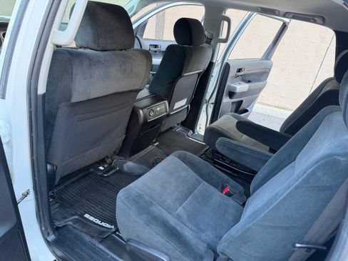 Used 2014 Toyota Sequoia 4WD SR5 image 23