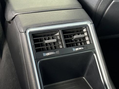 Used 2020 Porsche Panamera 2 wheel drive image 16