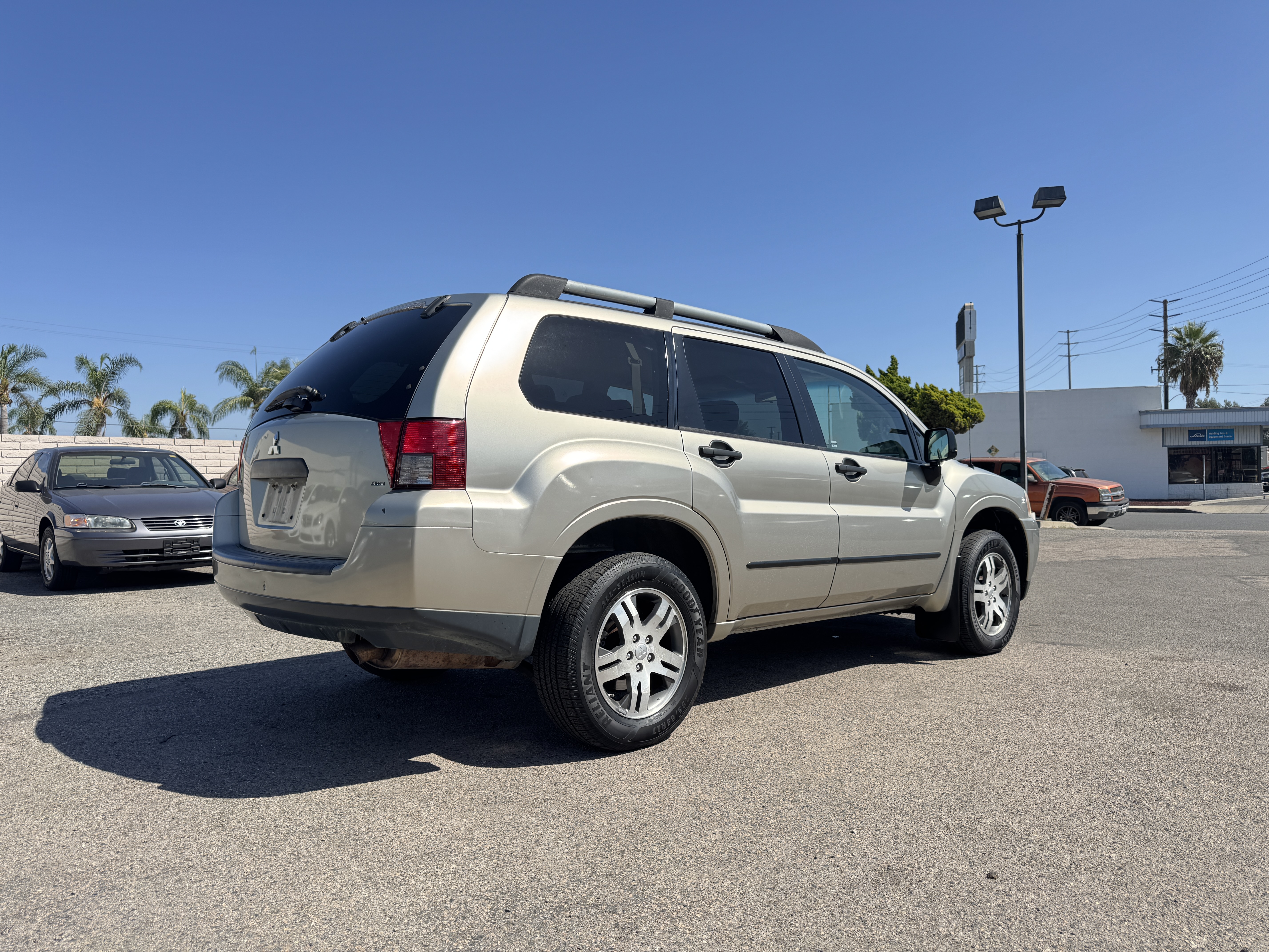 Used 2006 Mitsubishi Endeavor AWD LS image 9