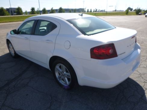 Used 2011 Dodge Avenger Mainstreet FWD image 8