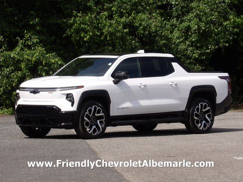 Used 2025 Chevrolet Silverado EV 4x4 Crew Cab RST image 1