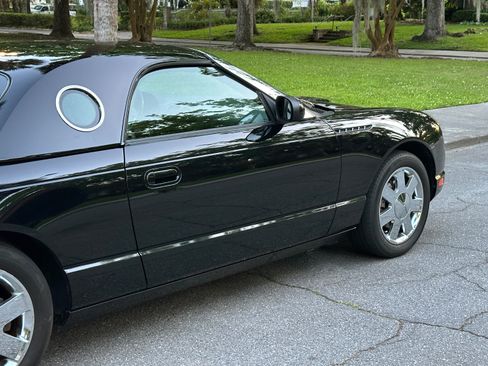 Used 2002 Ford Thunderbird RWD image 6