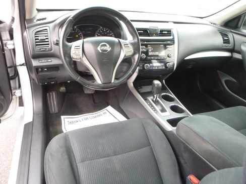 Used 2015 Nissan Altima 2.5 SV image 17