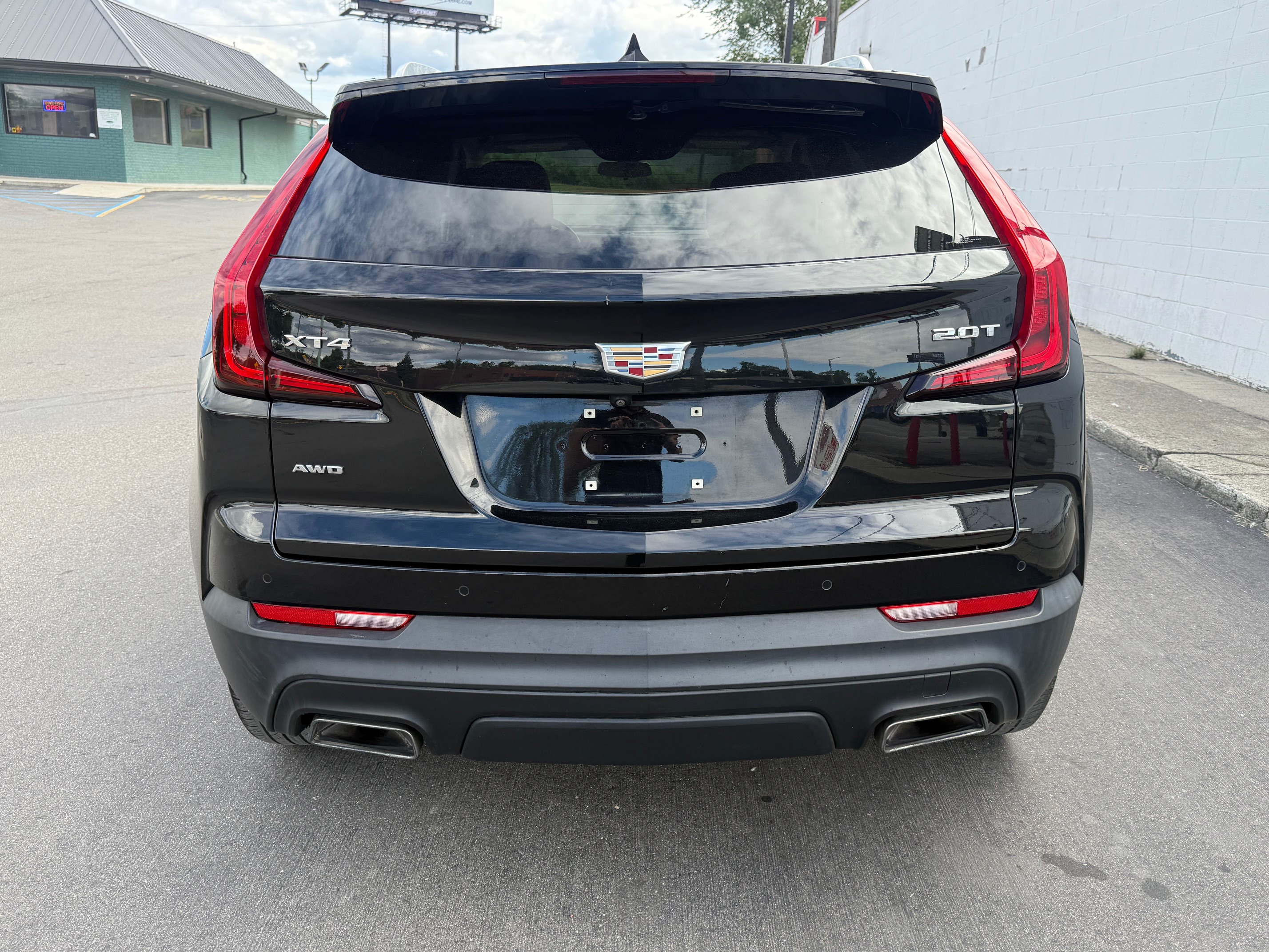 Used 2019 Cadillac XT4 AWD Premium Luxury image 5