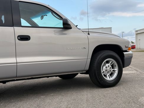 Used 2000 Dodge Dakota Sport RWD image 41