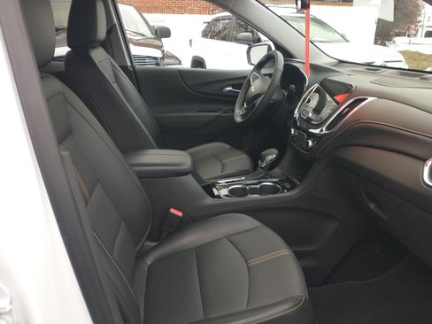 Used 2024 Chevrolet Equinox Premier image 6