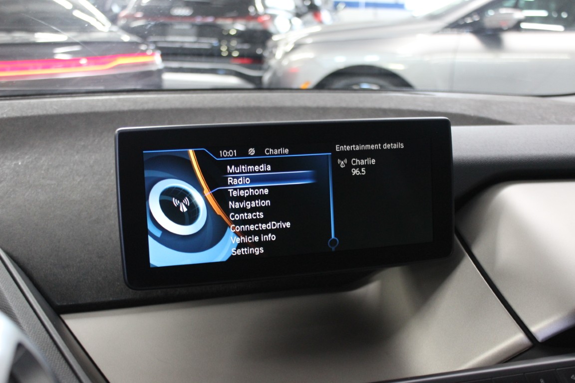 Used 2016 BMW i3 w/ Range Extender RWD image 18
