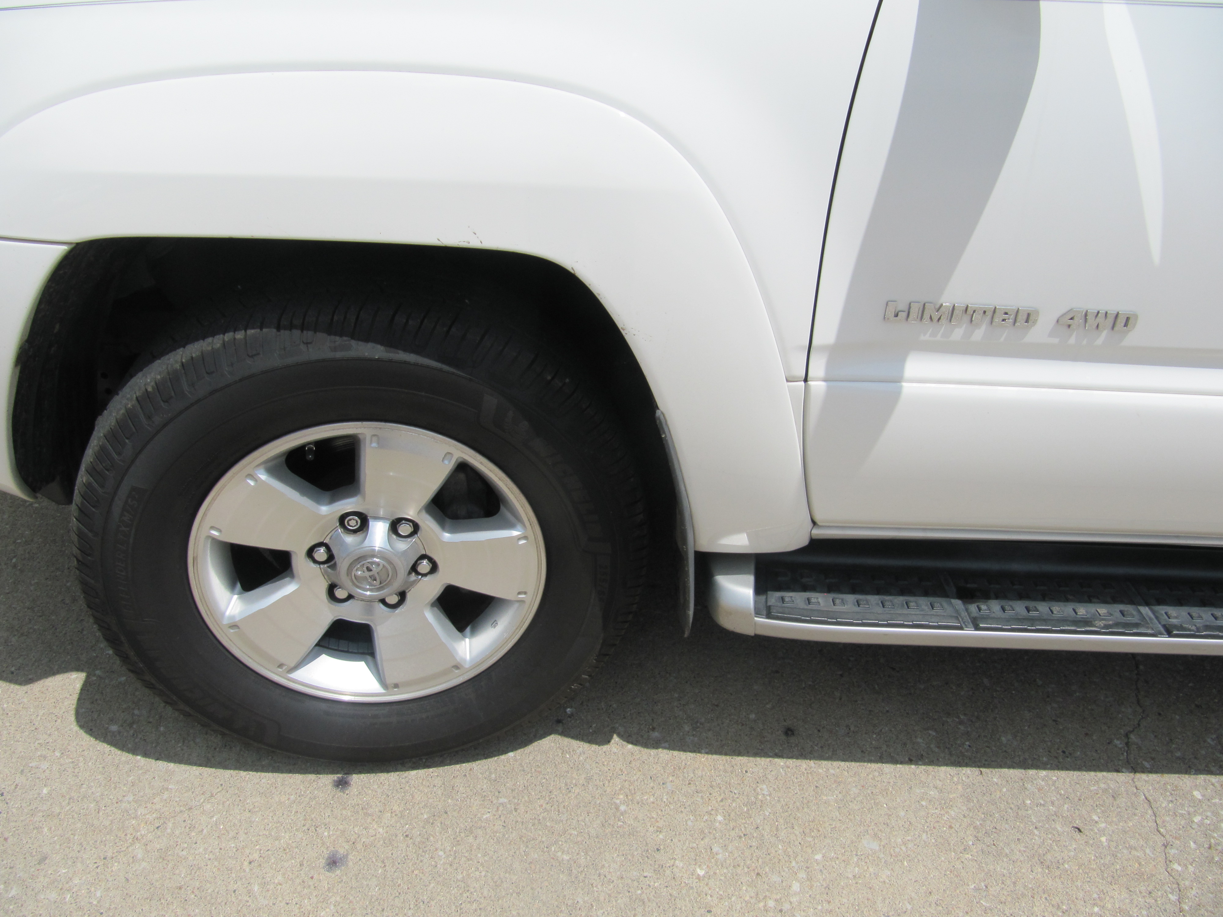 Used 2003 Toyota 4Runner 4WD Limited image 6