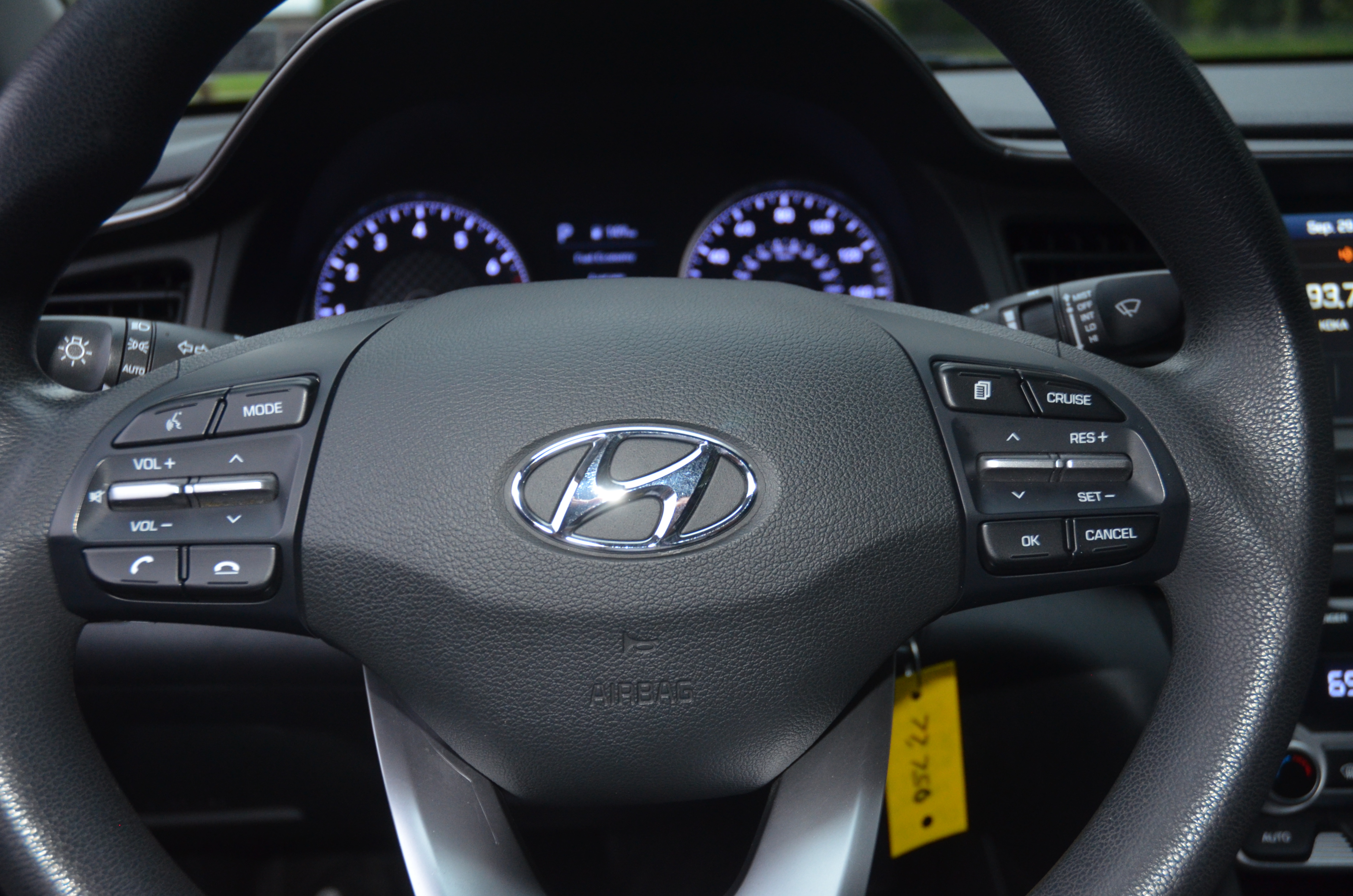 Used 2020 Hyundai Elantra SEL FWD image 10