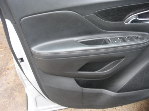 Used 2016 Buick Encore Convenience image 8