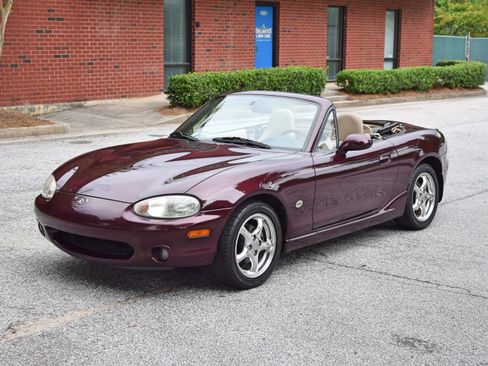 Used 2000 MAZDA MX-5 Miata Special Edition image 2