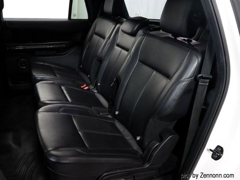 Used 2019 Ford Expedition Max XLT w/ Equipment Group 201A image 11