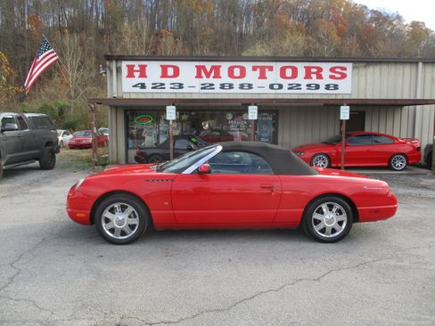 Used 2004 Ford Thunderbird LX image 1